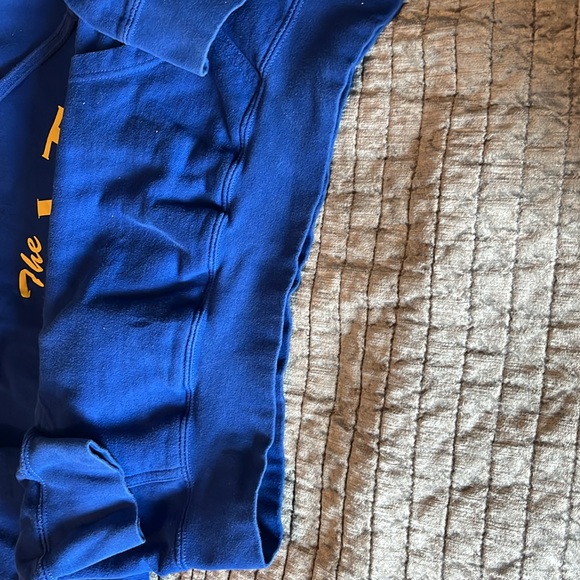 Golden gate warriors hoodie. - Picture 5 of 6